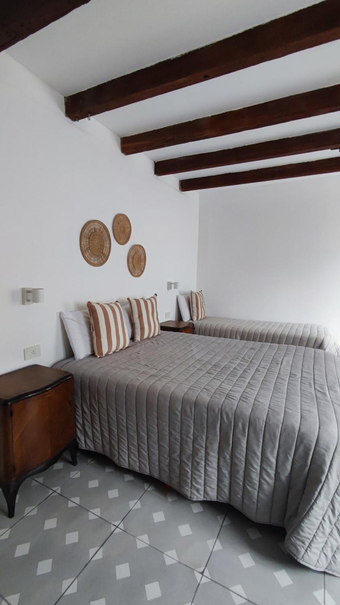 La Botica De 1852 Hotel Chascomús Kültér fotó